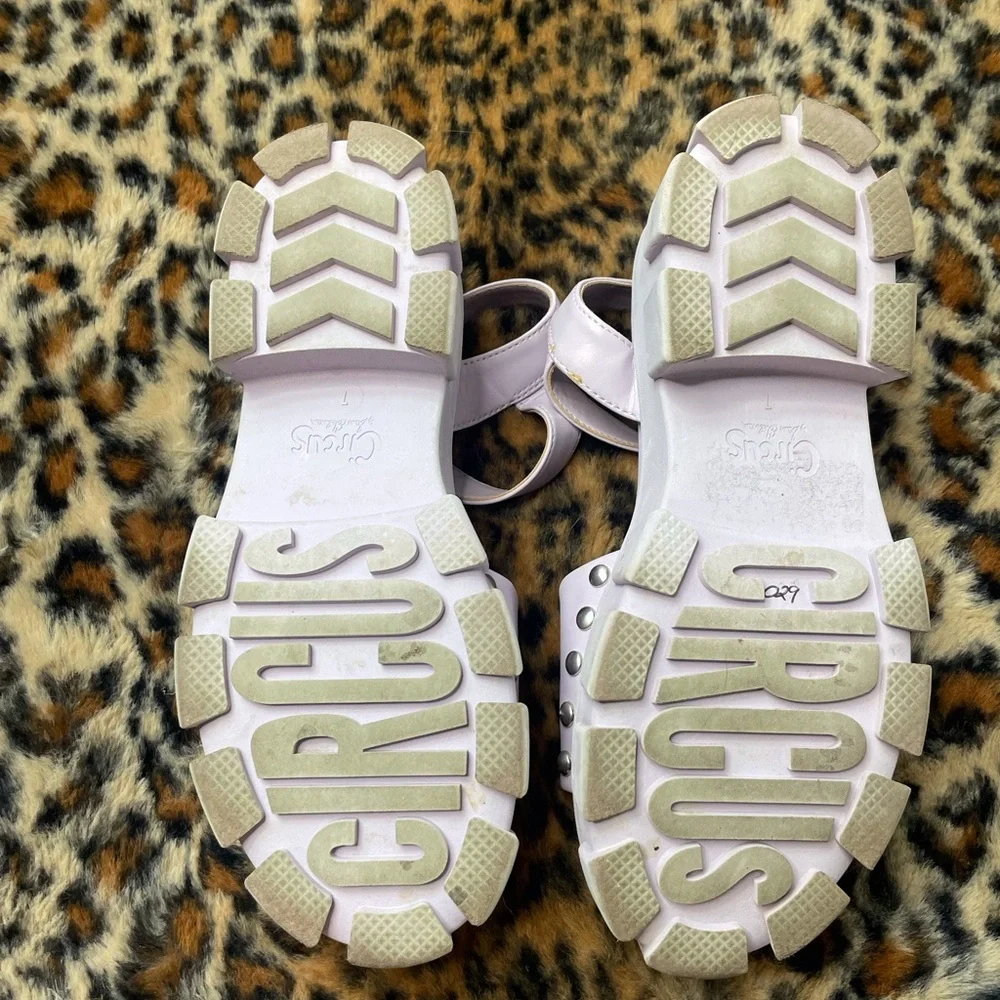 Circus by Sam Edelman White Platform Sandals - Picture 3 of 3